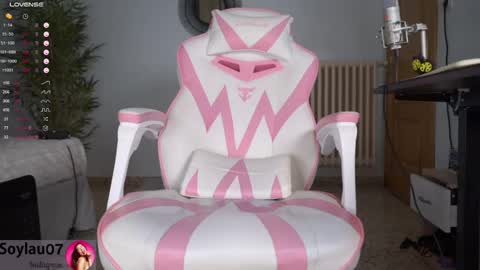 imjess_ online show from February 14, 2025, 6:12 am