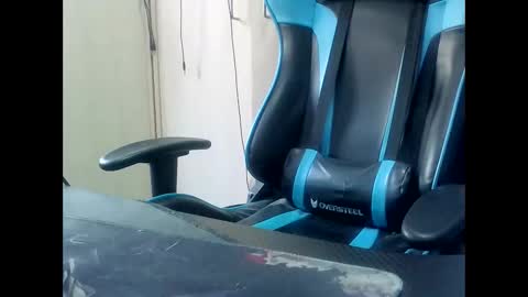 imlovesexmachine69 online show from May 27, 2026, 3:09 pm