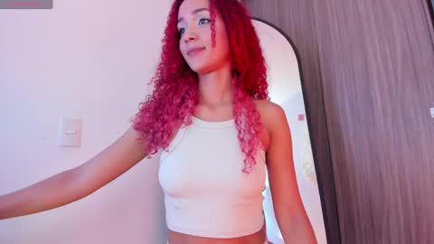 mia ---------  COL TIME online show from December 10, 2024, 10:05 pm