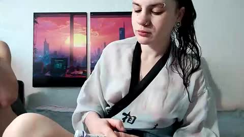 Sam and Jen online show from November 11, 2025, 6:13 am