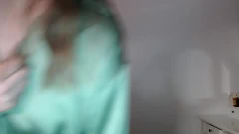 Pola online show from December 7, 2024, 11:34 pm