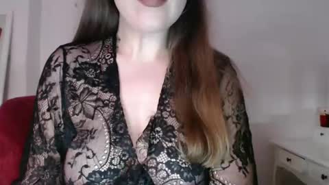 Pola online show from December 11, 2024, 9:12 pm