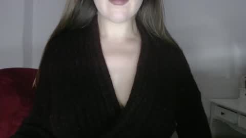 Pola online show from December 15, 2024, 10:15 pm