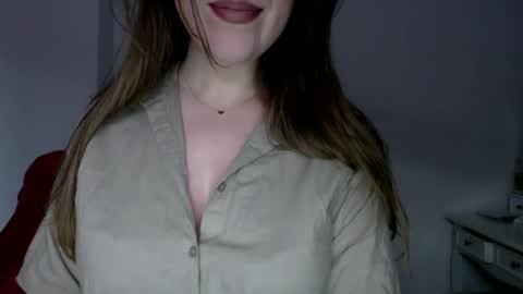 Pola online show from December 4, 2025, 10:40 pm