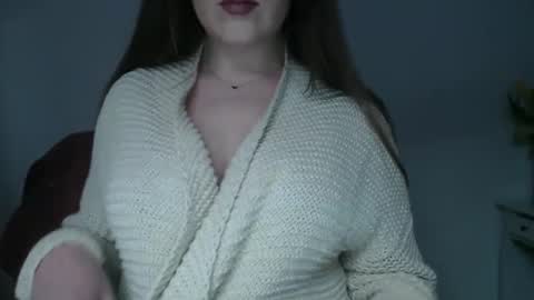 Pola online show from April 7, 2026, 10:42 pm