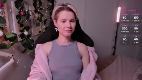 Mia online show from January 8, 2025, 5:15 pm