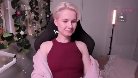 Mia online show from January 19, 2025, 8:09 pm