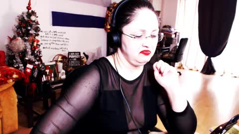 Empress online show from February 9, 2025, 7:27 am