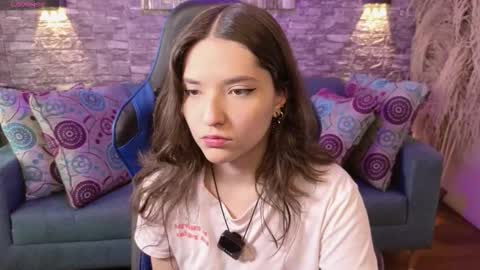 Karen  online show from September 11, 2025, 7:25 pm