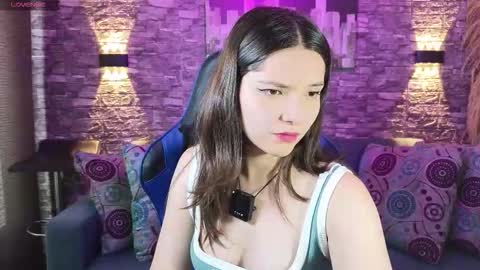 Karen  online show from September 22, 2025, 7:27 pm