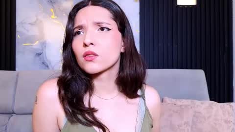 Karen  online show from December 3, 2025, 8:07 pm