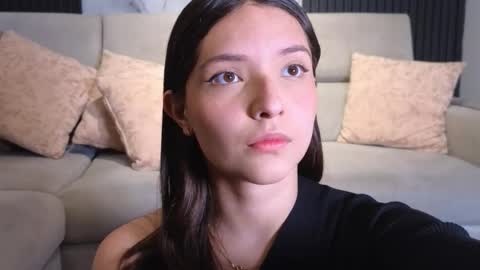 Karen  online show from December 22, 2025, 7:44 pm