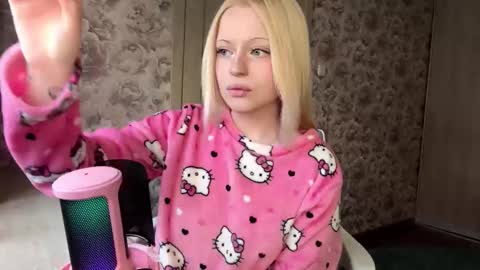 Lola online show from March 20, 2026, 11:26 am