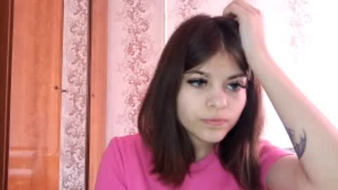 Snapshot of inamongrain chatting on April 11, 2026, 10:08 am Mia online show from April 11, 2026, 10:08 am