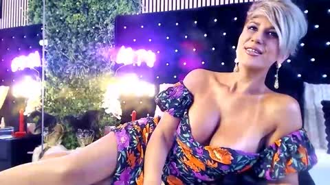 inanna_ishtar1 online show from October 1, 2025, 9:37 am