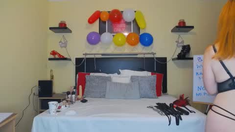 inannalove online show from March 6, 2025, 7:32 pm