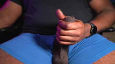 Inches online show from December 22, 2024, 10:58 pm