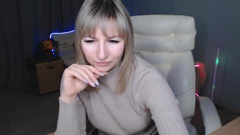 incredible_ariela online show from December 16, 2024, 1:22 pm