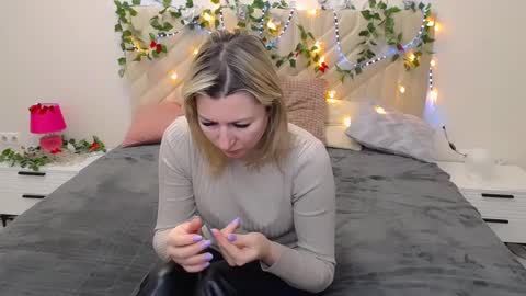 incredible_ariela online show from February 27, 2025, 10:26 am