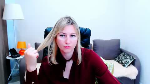 Snapshot of incredible_ariela chatting on July 20, 2026, 10:39 am incredible_ariela online show from July 20, 2026, 10:39 am