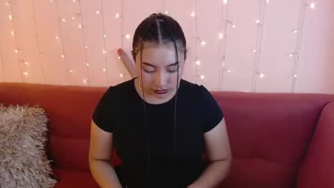 Snapshot of incredible_foxxy chatting on July 27, 2026, 4:19 am incredible_foxxy online show from July 27, 2026, 4:19 am