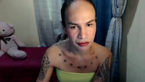 Snapshot of indaypakay_ts chatting on June 18, 2026, 5:51 am Pakay online show from June 18, 2026, 5:51 am
