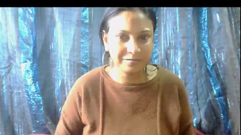 indian_spice_girl online show from December 18, 2025, 7:03 am