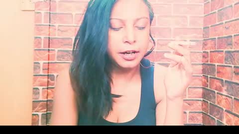 Snapshot of indian_spice_girl chatting on July 3, 2026, 8:21 am indian_spice_girl online show from July 3, 2026, 8:21 am
