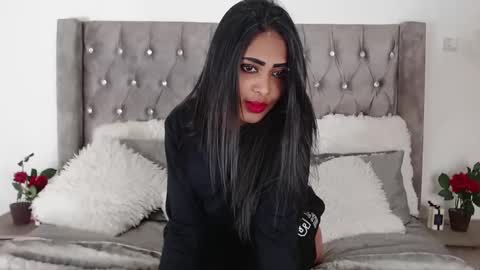 Jazmin online show from March 1, 2025, 12:28 am