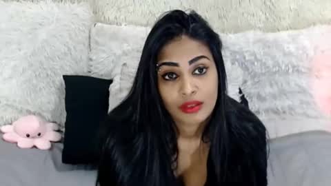 Snapshot of indian_swaggerliciousx chatting on May 15, 2026, 11:45 pm Jazmin online show from May 15, 2026, 11:45 pm