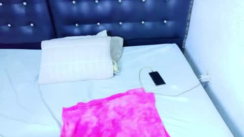 Snapshot of indian_whore18 chatting on May 28, 2026, 3:04 am indian_whore18 online show from May 28, 2026, 3:04 am