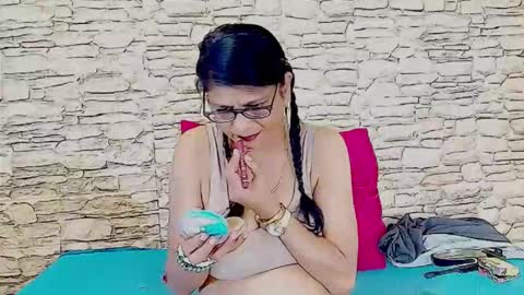 Femiez online show from April 30, 2026, 7:04 am