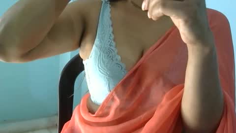 Snapshot of indiananu23 chatting on February 12, 2026, 8:09 am indiananu23 online show from February 12, 2026, 8:09 am