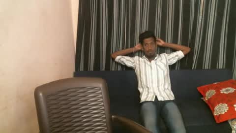 Snapshot of indianbull2023 chatting on June 19, 2026, 9:02 am indian slim boy with big for u online show from June 19, 2026, 9:02 am