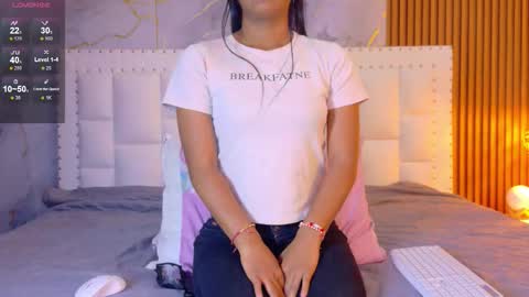 LITTLE AINHOA  online show from March 18, 2026, 8:12 pm