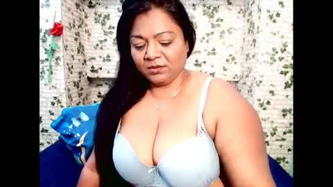 Snapshot of indiandelia chatting on February 17, 2025, 9:46 am indiandelia online show from February 17, 2025, 9:46 am