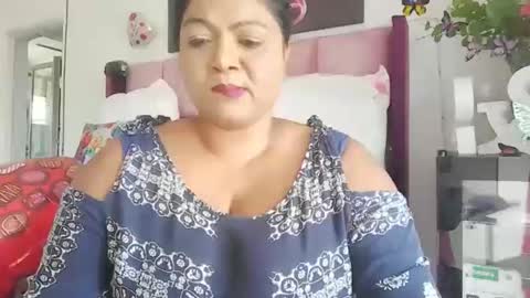 Snapshot of indiandelia chatting on February 22, 2025, 10:18 am indiandelia online show from February 22, 2025, 10:18 am