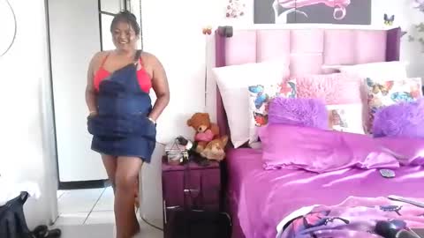 Snapshot of indiandelia chatting on March 8, 2025, 3:24 pm indiandelia online show from March 8, 2025, 3:24 pm