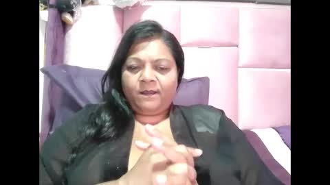 Snapshot of indiandelia chatting on October 23, 2025, 3:17 am indiandelia online show from October 23, 2025, 3:17 am