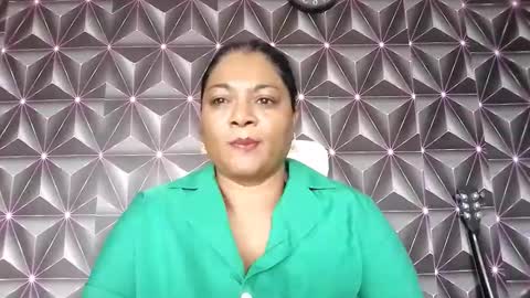 Snapshot of indiandelia chatting on April 19, 2026, 7:18 am indiandelia online show from April 19, 2026, 7:18 am