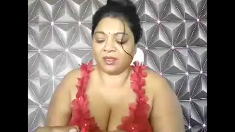 Snapshot of indiandelia chatting on May 28, 2026, 8:44 am indiandelia online show from May 28, 2026, 8:44 am