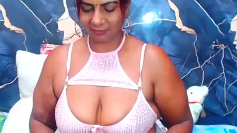 indianerotica4u online show from April 21, 2026, 1:53 am
