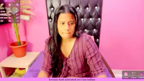 Snapshot of indianflame chatting on April 27, 2026, 6:28 pm PARADISEQUEEN online show from April 27, 2026, 6:28 pm