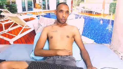 Snapshot of indianmagicmike69 chatting on March 15, 2026, 5:30 pm indianmagicmike69 online show from March 15, 2026, 5:30 pm