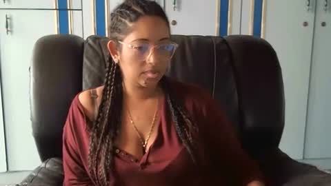 Indianpalgal69 online show from February 25, 2025, 9:42 am