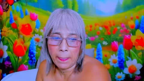 indianroxy27 online show from June 14, 2026, 2:52 pm