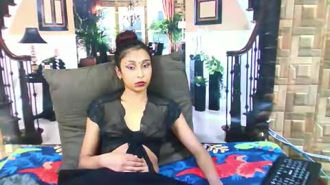 indiansexybutt4u2luv online show from May 15, 2026, 7:04 am