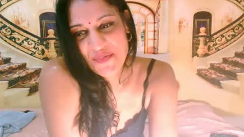 Snapshot of indiansexysmyle chatting on July 15, 2026, 1:33 am Azi online show from July 15, 2026, 1:33 am