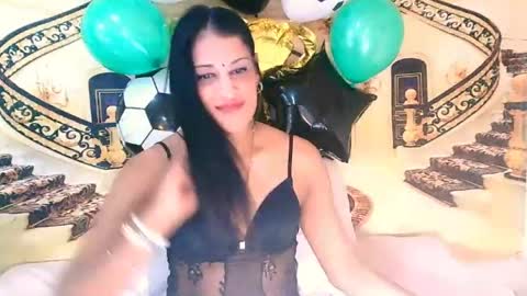 Snapshot of indiansexysmyle chatting on July 18, 2026, 7:01 am Azi online show from July 18, 2026, 7:01 am
