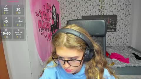 Snapshot of iness_lex chatting on April 27, 2026, 7:17 am iness_lex online show from April 27, 2026, 7:17 am